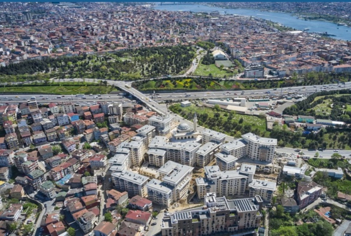 Haliç'e Nazır Beyoğlu – Halic Heights