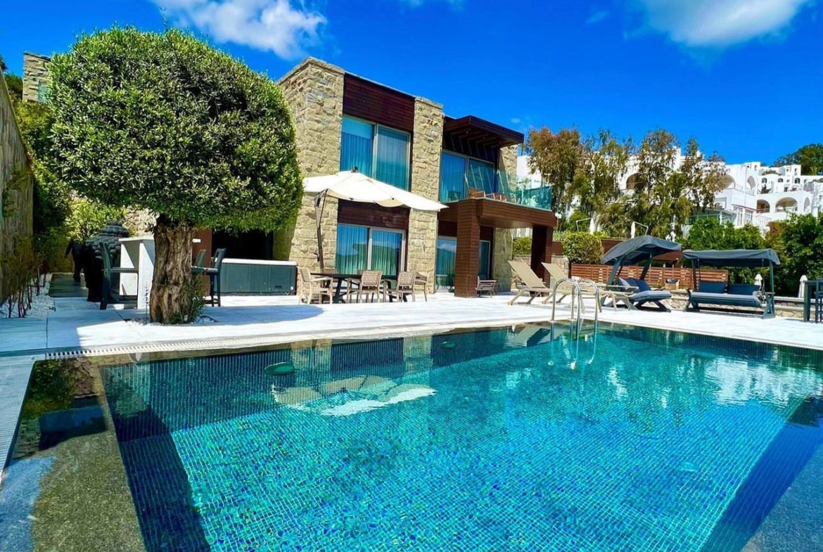 Villa in Bodrum for rent summer season